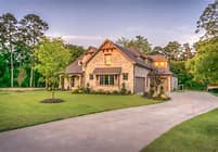 Luxury 3 BHK Apartment in Downtown